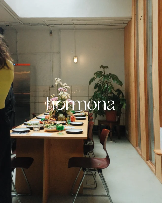 Earlier this week, we gathered with the brilliant @claireboom and an incredible group of women to reconnect – with ourselves, with each other, and with what health really means. Not just the numbers or routines, but the feelings. The stories. The shared space. 🤍

Thank you to everyone who joined us, opened up, and reminded us that hormone health isn’t just about biology – it’s rooted in community. 🌀

#hormonacommunity #hormonehealth #womenshealth #amsterdam #hormona